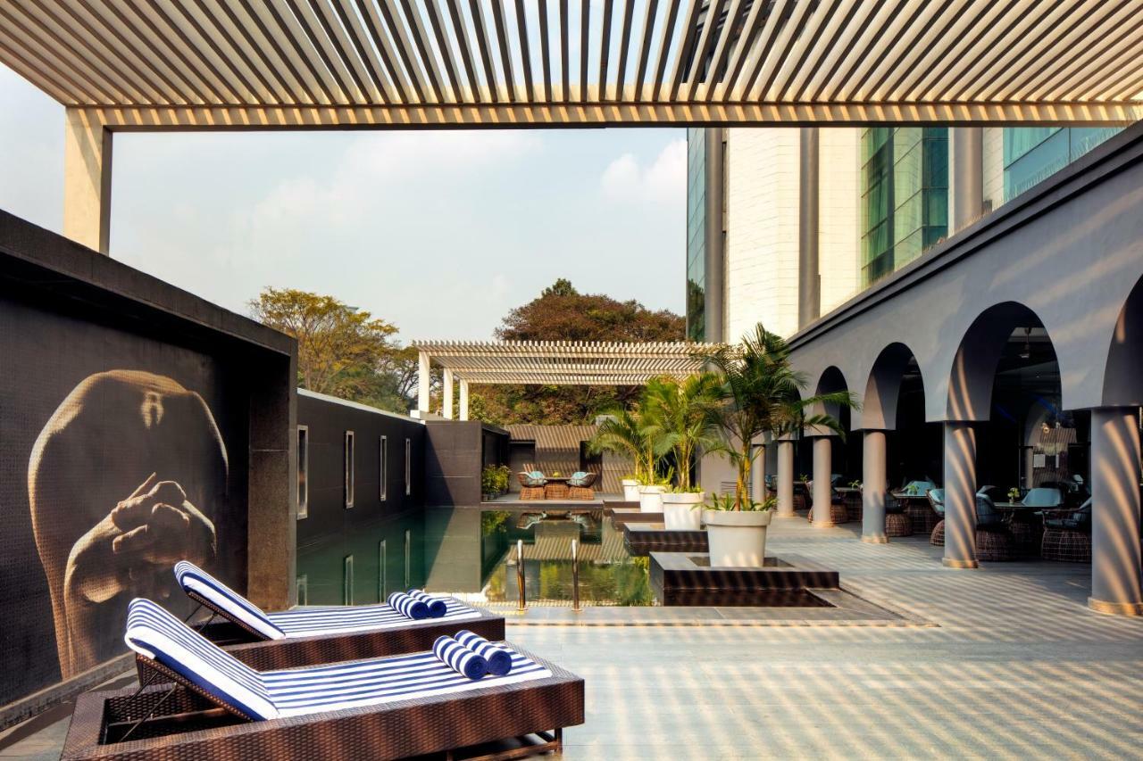 Radisson Blu Atria Bengaluru Hotel Esterno foto